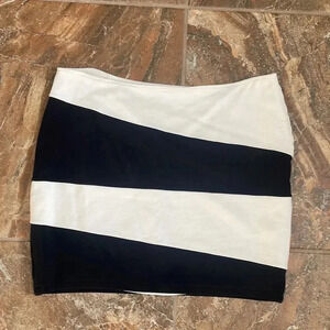 Black‎ & White Color Block Skirt